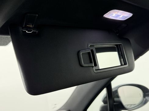 New 2025 Porsche Macan Electric image 28