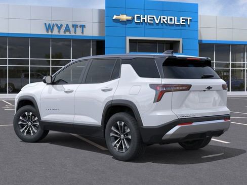 New 2026 Chevrolet Equinox LT image 3