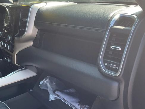 Used 2019 RAM 1500 Laramie AWD/4WD image 38