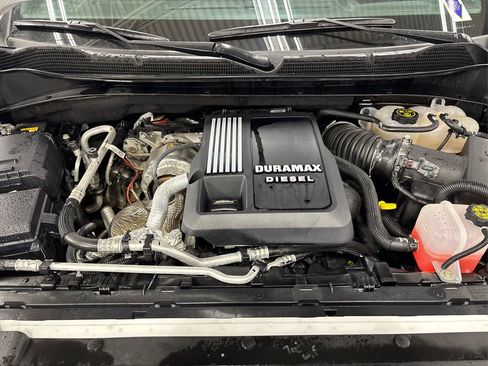 Used 2024 Chevrolet Silverado 1500 ZR2 w/ Technology Package image 12