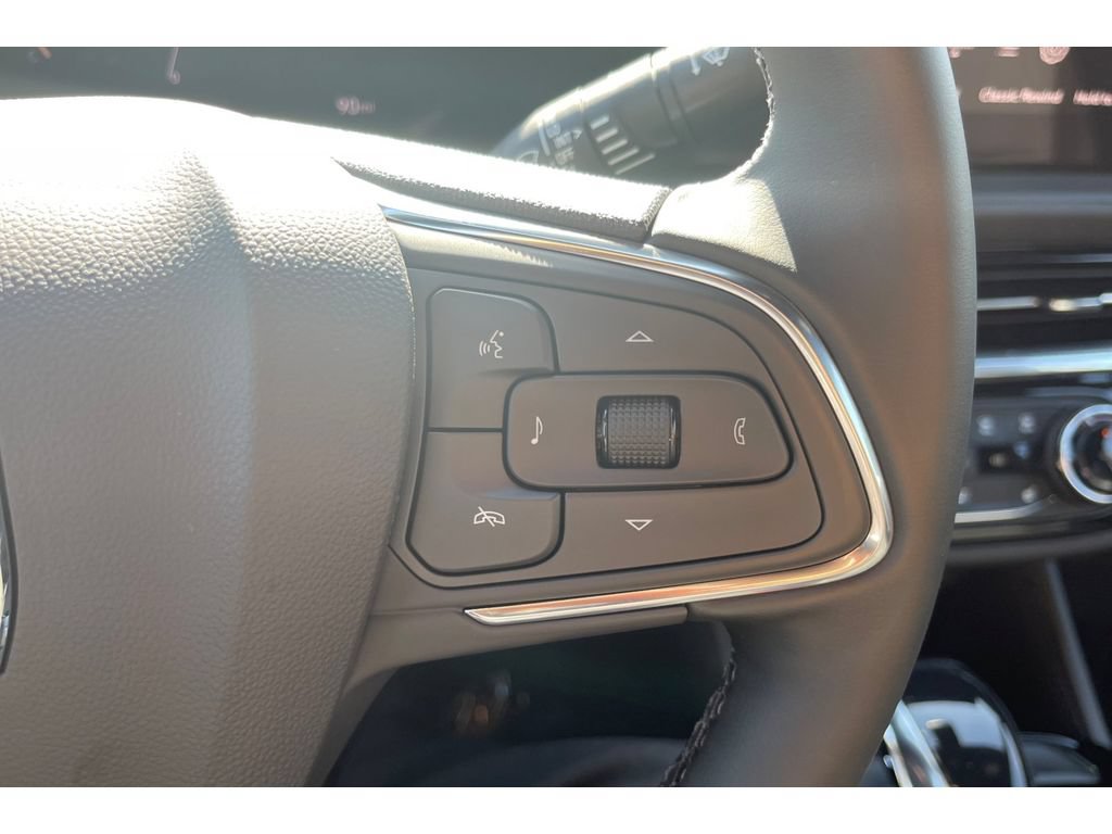 Used 2026 Buick Envista Sport Touring w/ Convenience I Package FWD image 35