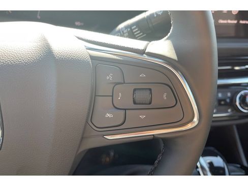 Used 2026 Buick Envista Sport Touring w/ Convenience I Package FWD image 35