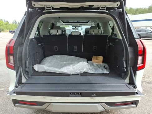 New 2026 Ford Expedition Max Platinum w/ Platinum Ultimate Package AWD/4WD image 15