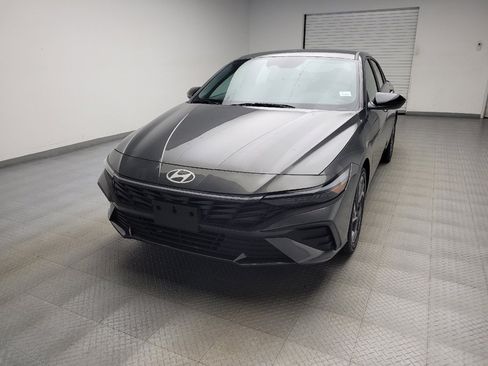 Used 2025 Hyundai Elantra Sport w/ Cargo Package FWD image 15