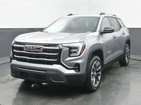 Used 2026 GMC Terrain Elevation w/ Elevation Premium Package image 1