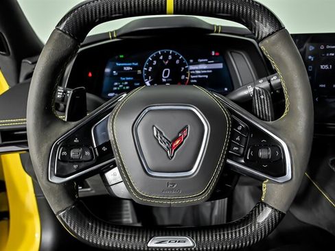 Used 2025 Chevrolet Corvette Z06 w/ Z07 Performance Package RWD image 27