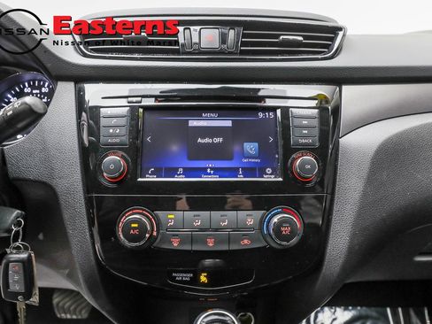 Used 2022 Nissan Rogue Sport S AWD/4WD image 12