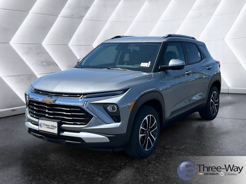 New 2026 Chevrolet TrailBlazer LT w/ LPO, Blackout Package AWD/4WD image 1