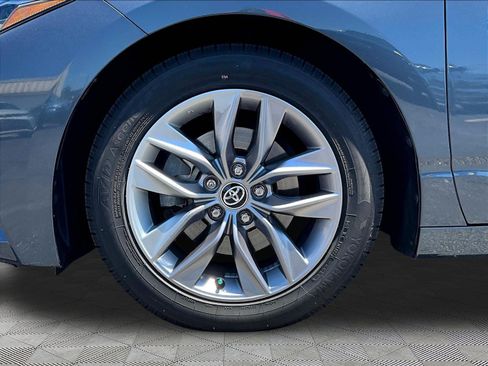 Used 2021 Toyota Avalon XLE w/ Moonroof Package FWD image 34