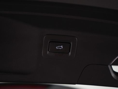 Used 2023 MAZDA CX-9 Touring Plus AWD/4WD image 17