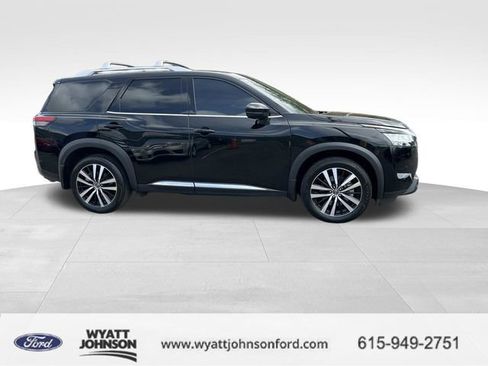 Used 2024 Nissan Pathfinder Platinum w/ Cargo Package FWD image 2