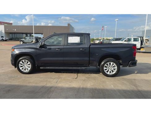 Used 2022 Chevrolet Silverado 1500 Custom image 5