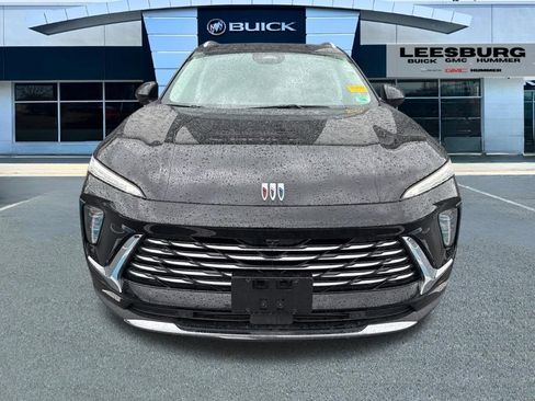 Used 2025 Buick Envision Preferred AWD/4WD image 2