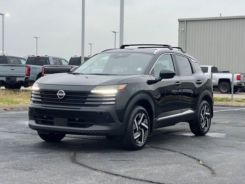 New 2026 Nissan Kicks SV w/ Cold Weather Package image 8