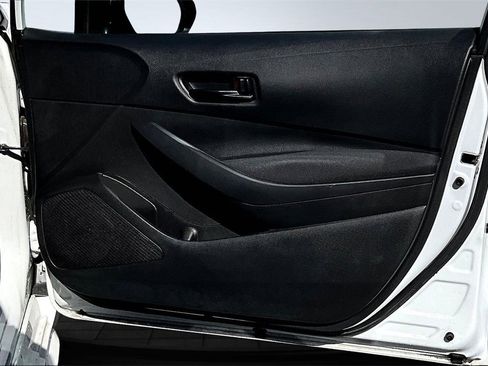 Used 2023 Toyota Corolla LE image 24