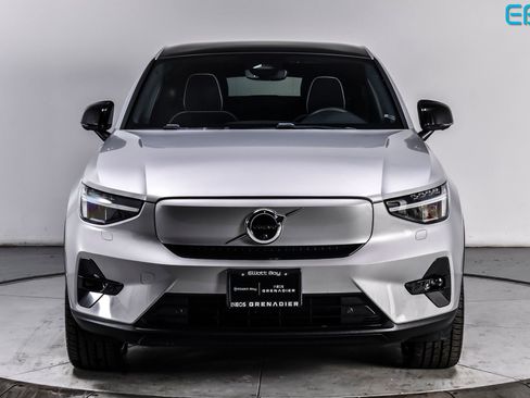Used 2023 Volvo C40 P8 Recharge Ultimate image 8