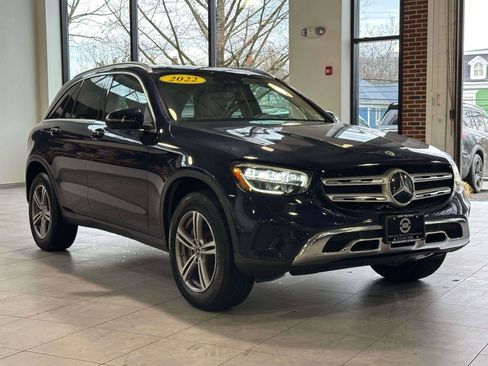 Certified 2022 Mercedes-Benz GLC 300 4MATIC image 2