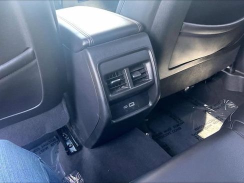 Used 2021 Cadillac XT4 Sport FWD image 32