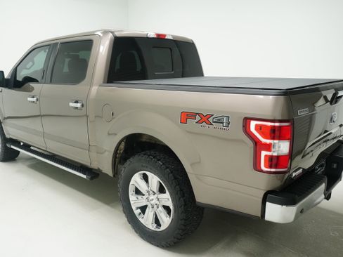Used 2018 Ford F150 XLT w/ Equipment Group 302A Luxury AWD/4WD image 5