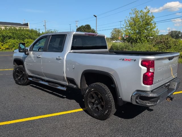 Used 2023 Chevrolet Silverado 2500 LT w/ Convenience Package AWD/4WD image 3