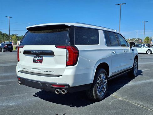 Used 2024 GMC Yukon XL Denali Ultimate AWD/4WD image 19