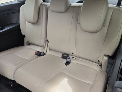 Used 2024 Honda Odyssey EX-L image 12