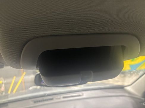 Used 2019 GMC Terrain SLE w/ Driver Convenience Package image 25