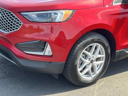 Certified 2024 Ford Edge SEL w/ Convenience Package AWD/4WD image 9