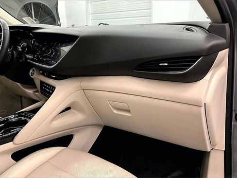 Used 2022 Buick Envision Essence w/ Safety Package image 16