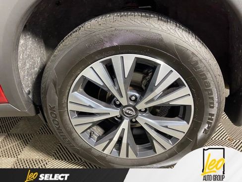 Used 2023 Nissan Rogue SV w/ SV Premium B Package AWD/4WD image 26
