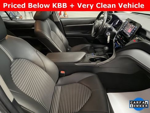 Used 2024 Toyota Camry SE image 22
