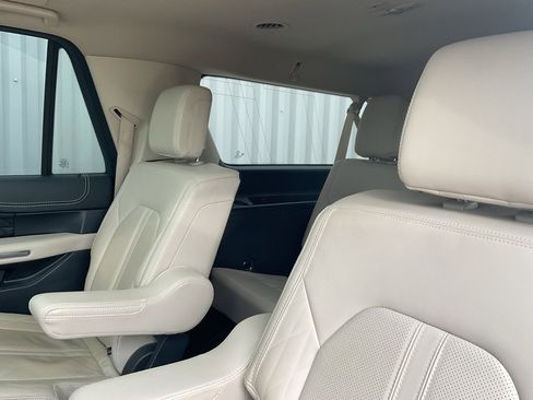 Used 2023 Ford Expedition Max Platinum image 20