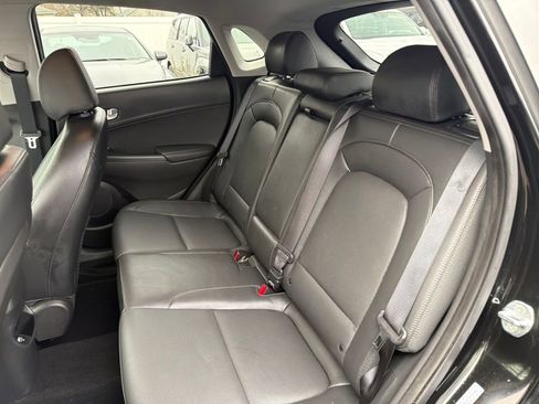 Used 2023 Hyundai Kona Limited image 21