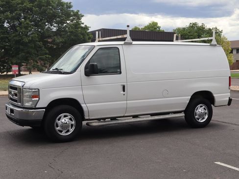 Used 2014 Ford E-250 and Econoline 250 w/ Power Group RWD image 10