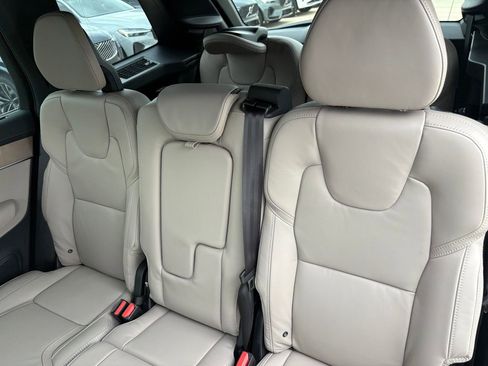 New 2026 Volvo XC90 T8 Ultra w/ Protection Package Premier AWD/4WD image 24
