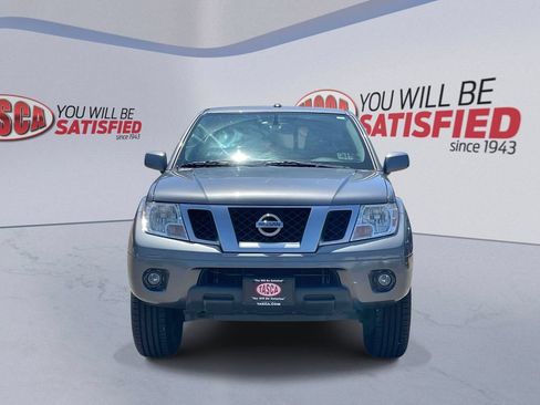 Used 2019 Nissan Frontier PRO-4X AWD/4WD image 2