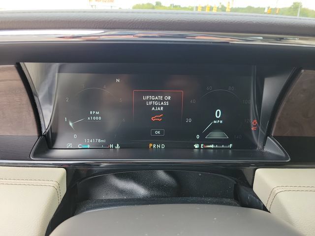 Used 2019 Lincoln Navigator Reserve w/ Cargo Package AWD/4WD image 27