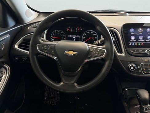 Used 2024 Chevrolet Malibu LT FWD image 12