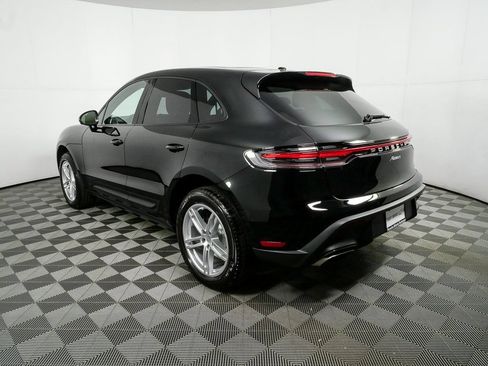 Used 2026 Porsche Macan AWD/4WD image 3