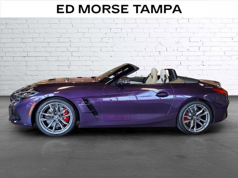 Used 2024 BMW Z4 M40i w/ Premium Package RWD image 2
