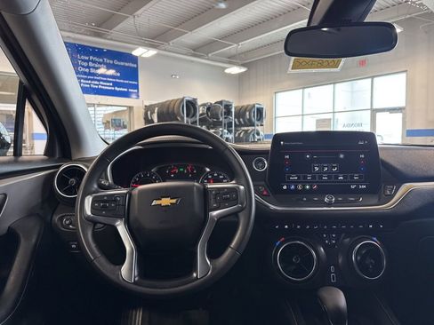 Used 2025 Chevrolet Blazer LT w/ Convenience Package AWD/4WD image 10