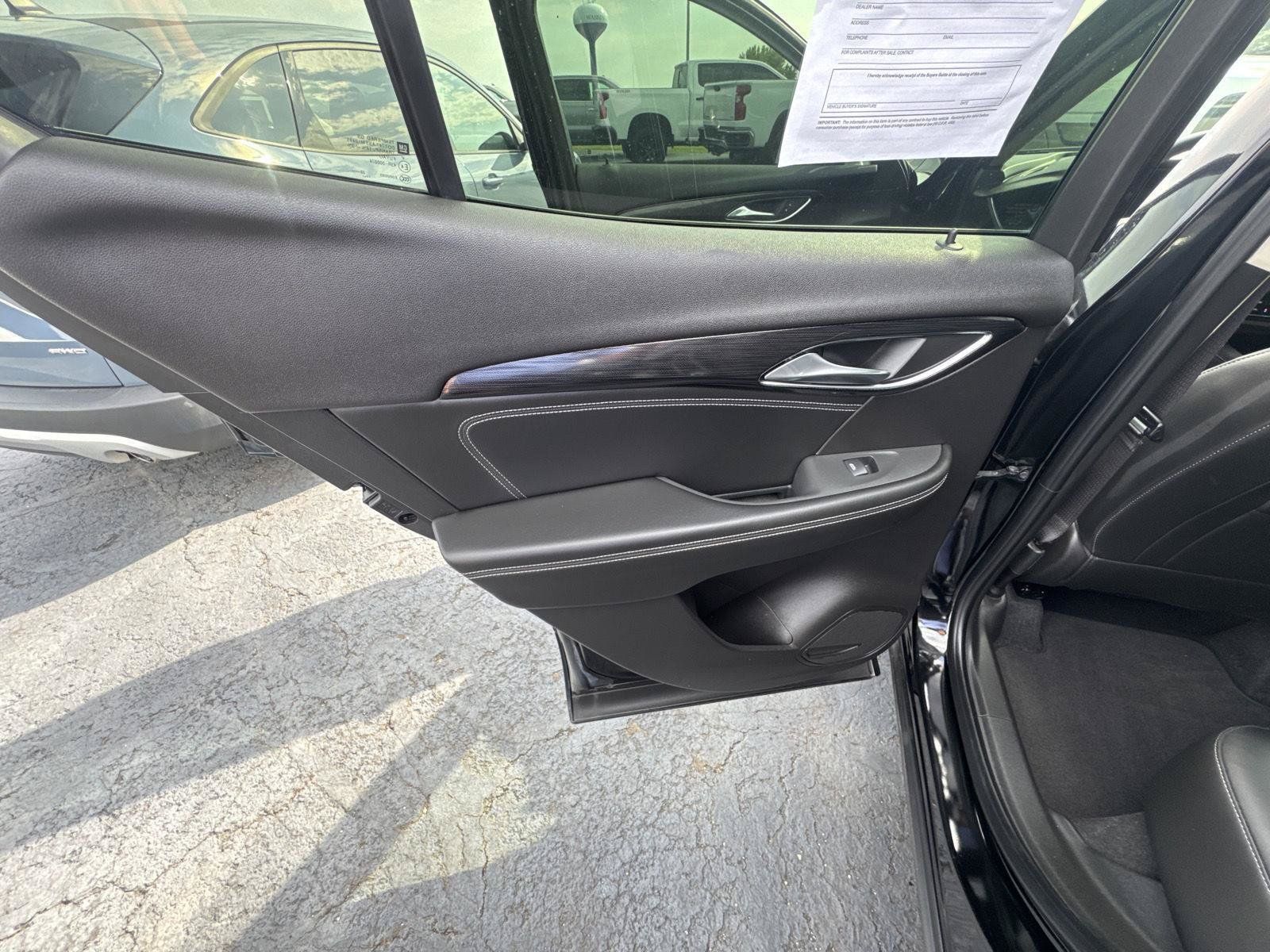 Used 2023 Buick Envision Preferred FWD image 12