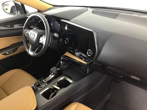 Used 2023 Lexus NX 350 AWD image 22