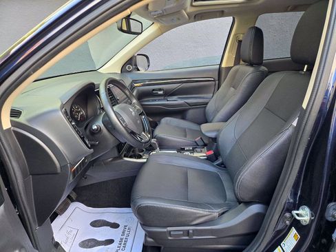 Used 2018 Mitsubishi Outlander SEL AWD/4WD image 7