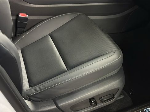 Certified 2022 Lexus NX 350h AWD image 12