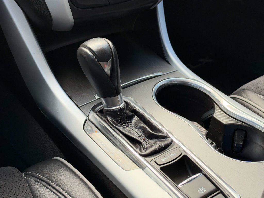 Used 2019 Acura TLX w/ Technology & A-SPEC Package FWD image 18