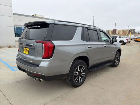 Used 2024 GMC Yukon AT4 w/ Technology Package image 3