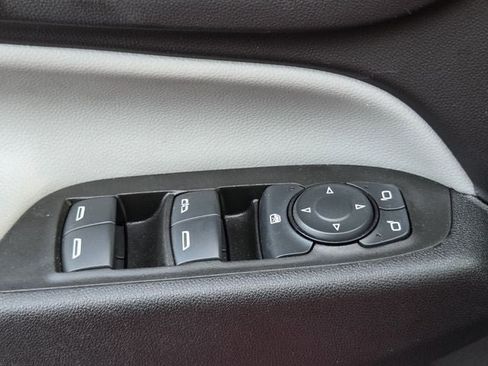 Used 2024 Chevrolet Equinox LS w/ Driver Confidence II Package FWD image 36
