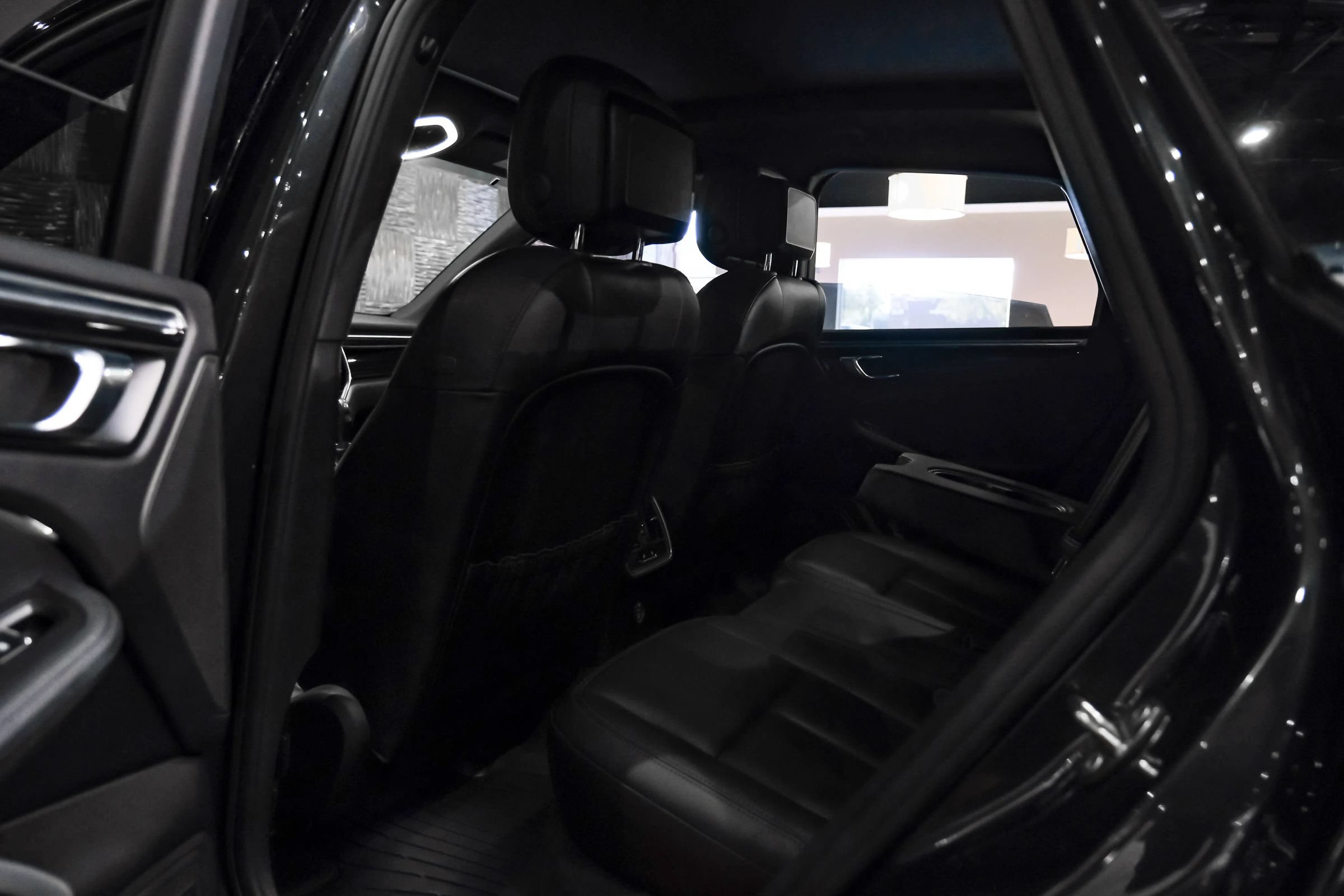 Used 2017 Porsche Macan S AWD/4WD image 34