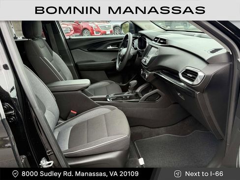 Used 2023 Chevrolet TrailBlazer LT image 9